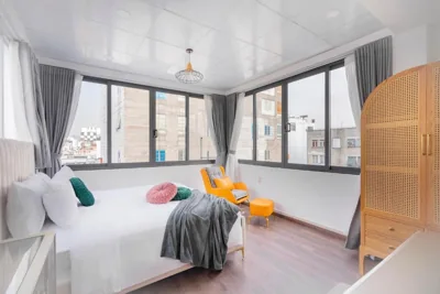 Apartamento ático — SAZI Church View Home - Free Nails HairWash
